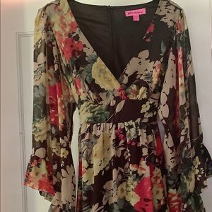 Betsy Johnson Multicolor floral Bell Sleeve